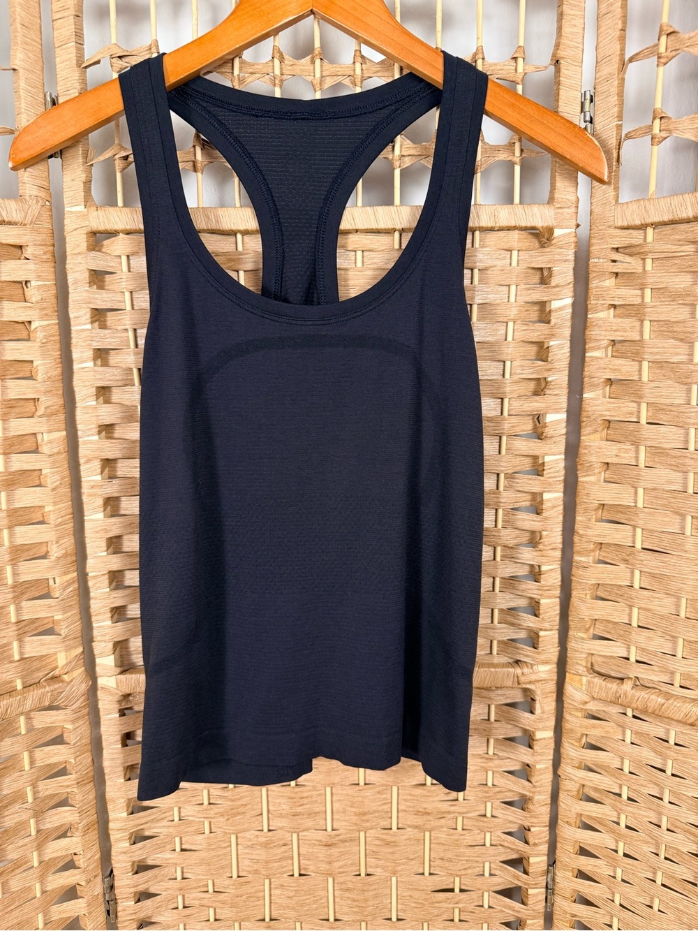 Lululemon Swiftly Tech Racerback *Waist Length Black Size 8
